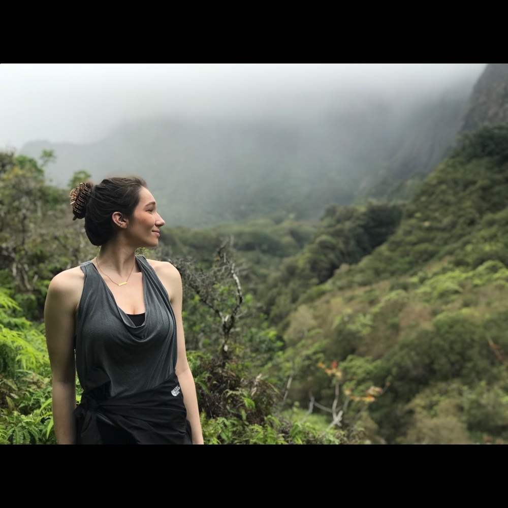 Meet your girl, Angela